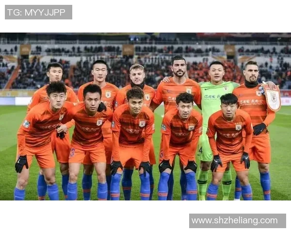 鲁能足球队奋勇争先展现团队精神与拼搏意志的辉煌历程 鲁能足球队奋勇争先展现团队精神与拼搏意志的辉煌历程